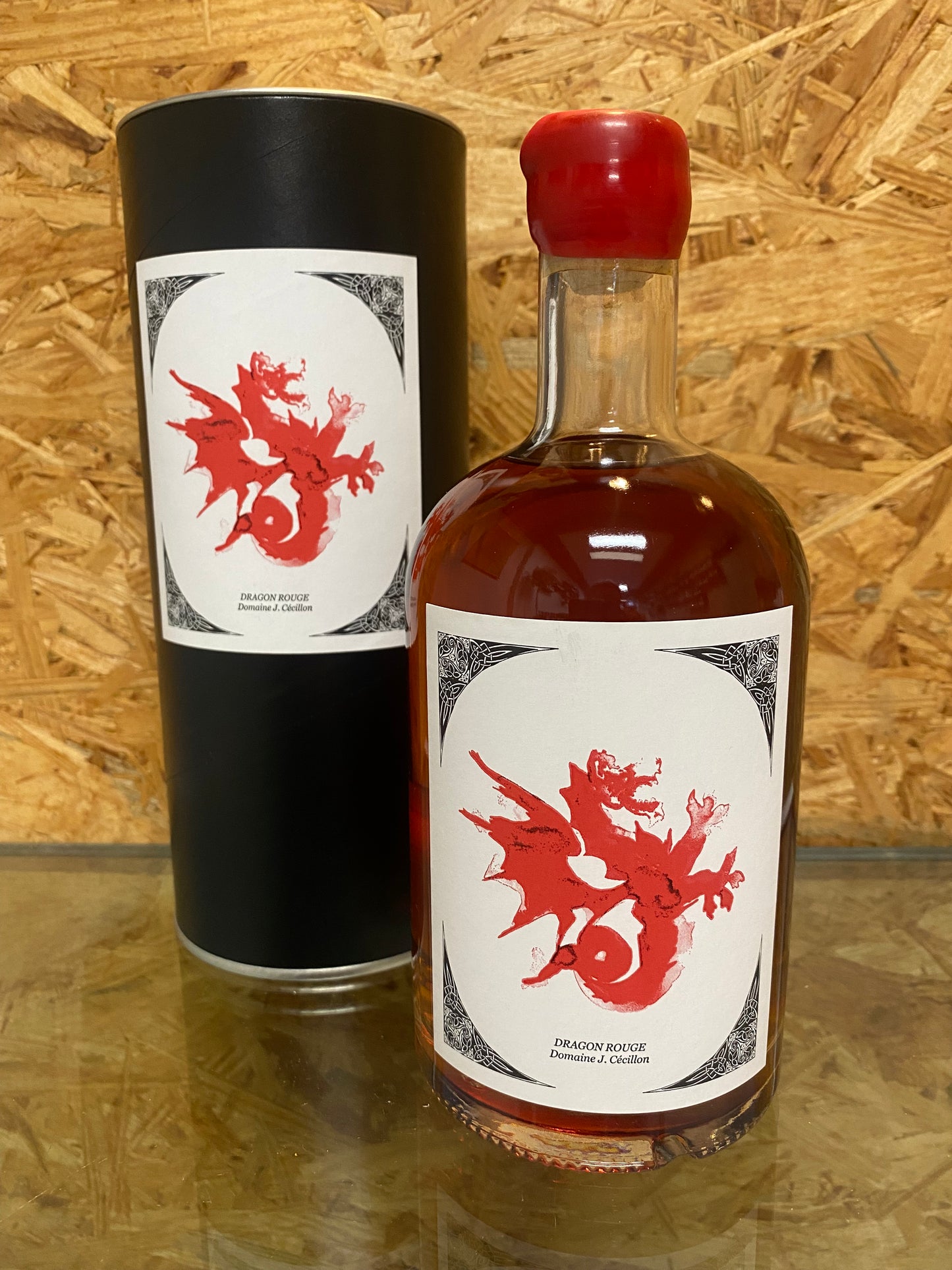Domaine Johanna Cécillon eau-de-vie Dragon rouge XO 50 CL Sterk natuurlijk